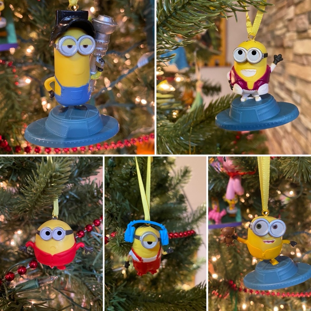 Set of 5 Universals Minions Christmas ornaments